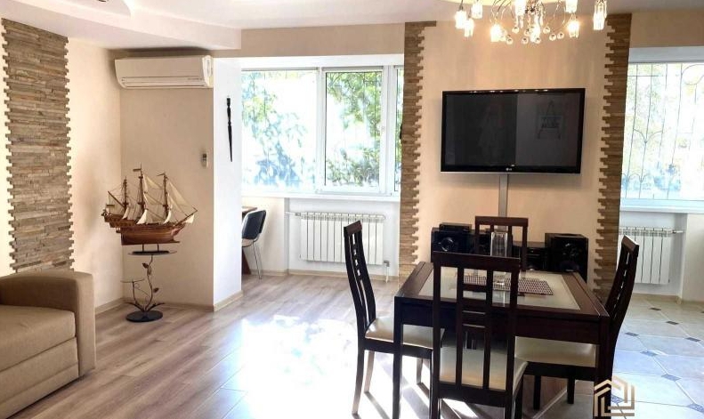 продажа трехкомнатной квартиры номер A-174009 в Киевском районе, фото номер 9